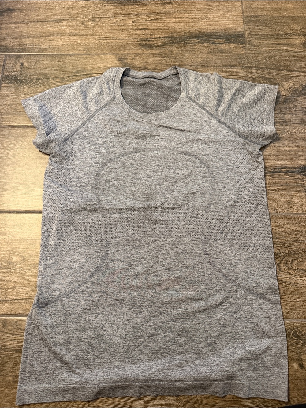 Lululemon Swiftly. 12. Gray.